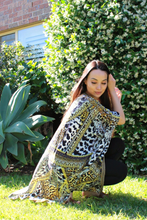 Load image into Gallery viewer, safari