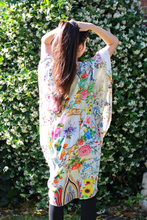 Load image into Gallery viewer, floral