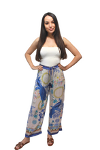 Load image into Gallery viewer, peacock