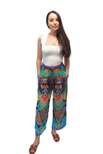 Load image into Gallery viewer, feather