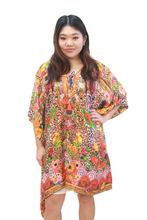 Load image into Gallery viewer, Medium Kaftan with Tie Detail | Cheetah
